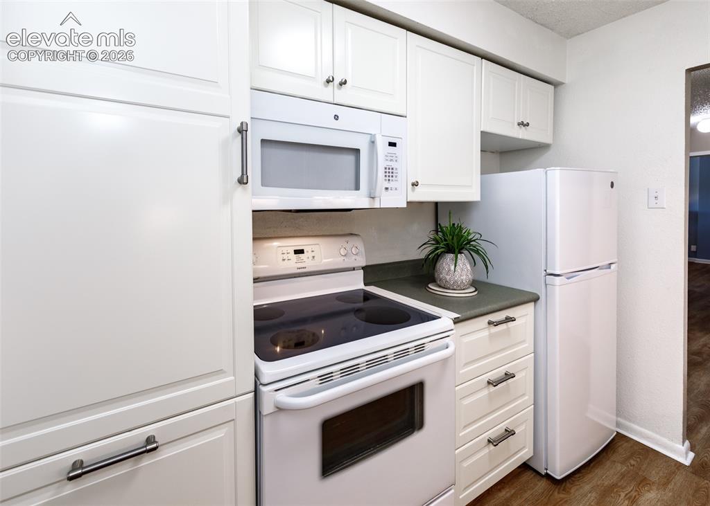 411 Lakewood Circle Colorado Springs CO 80910