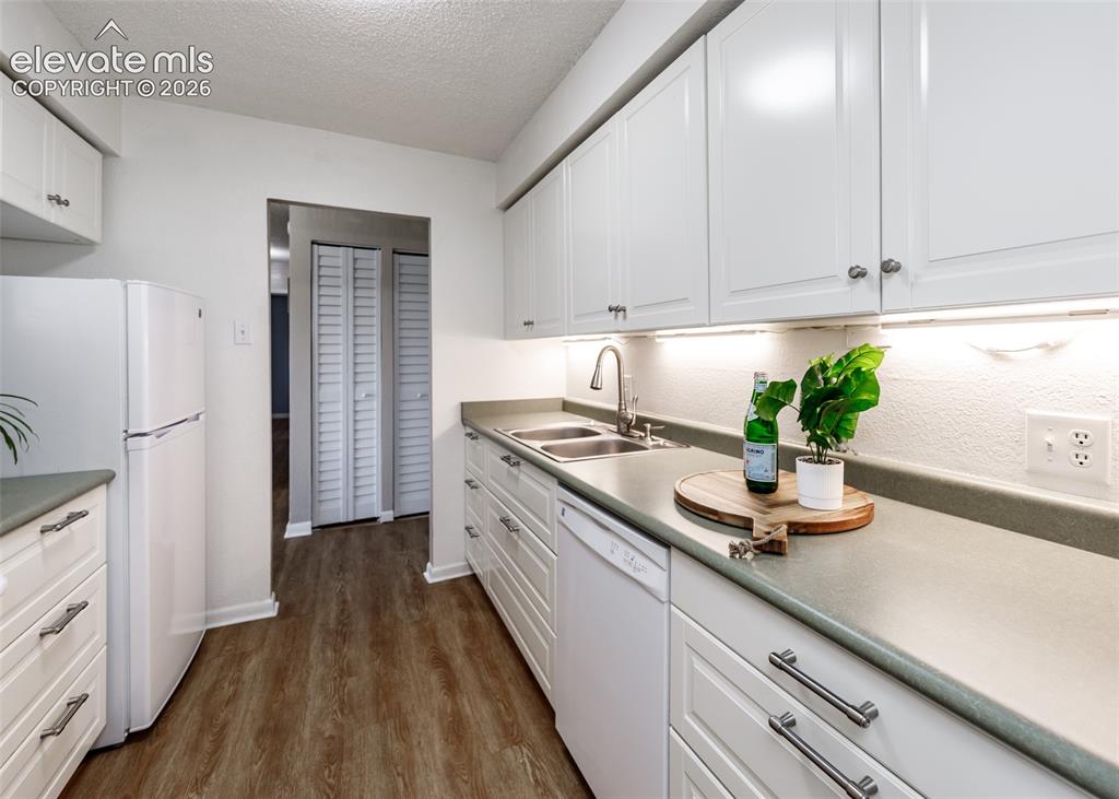 411 Lakewood Circle Colorado Springs CO 80910