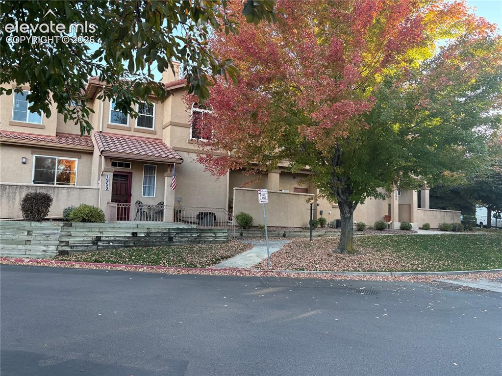 1559 Courtyard Heights Colorado Springs CO 80906