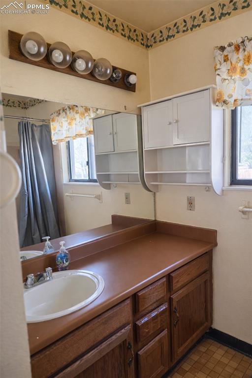 661 Shooks Lane Colorado Springs CO 80903