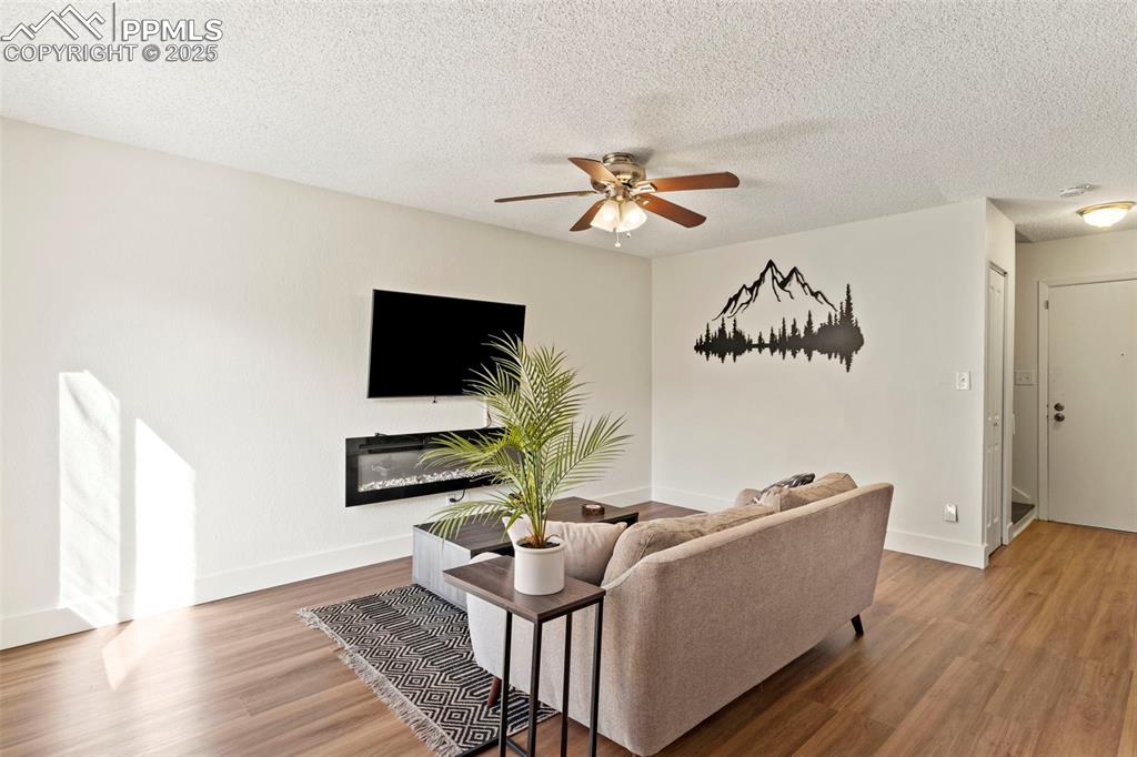 935 Saturn Drive Colorado Springs CO 80905