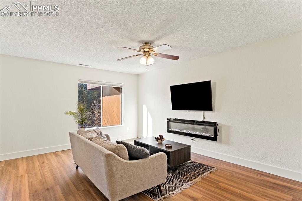 935 Saturn Drive Colorado Springs CO 80905