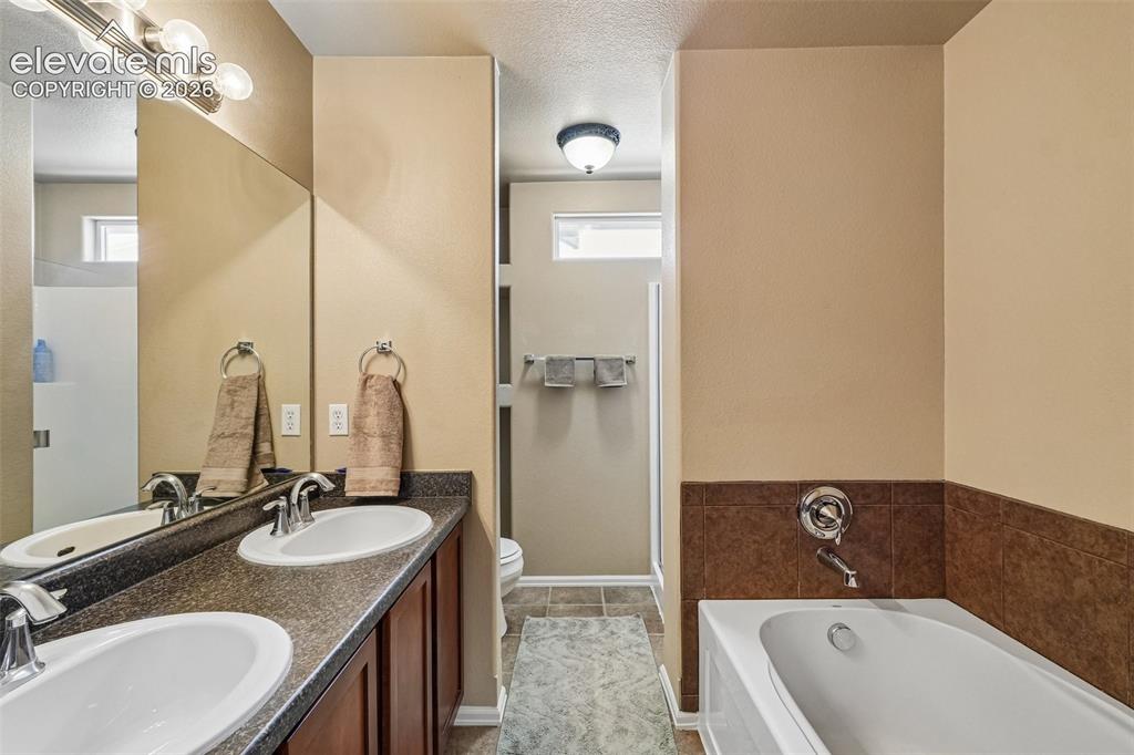 5342 Canadian Rose View Colorado Springs CO 80916