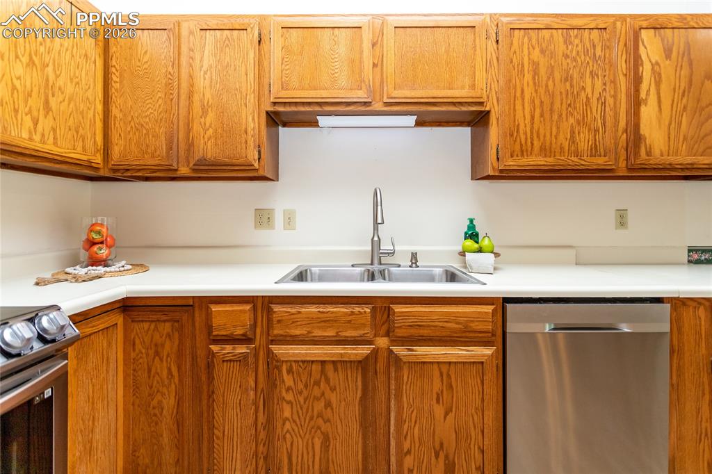 2053 Windham Way Colorado Springs CO 80906