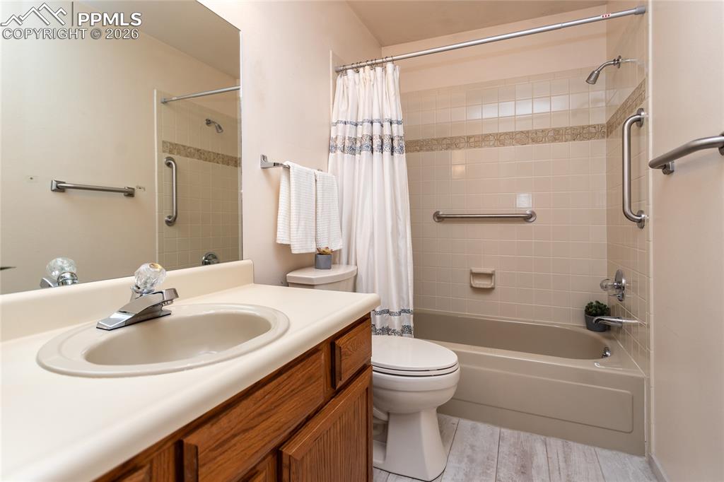 2053 Windham Way Colorado Springs CO 80906