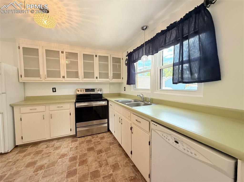 2443 Paseo Road Colorado Springs CO 80907