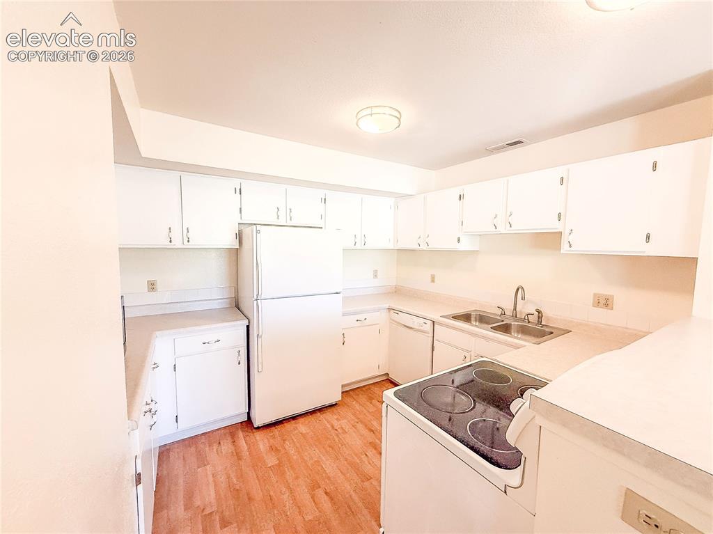 2120 Alicia Point Colorado Springs CO 80919