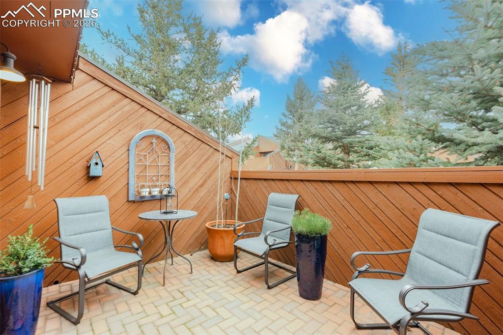 4452 Sentinel Rock Larkspur CO 80118