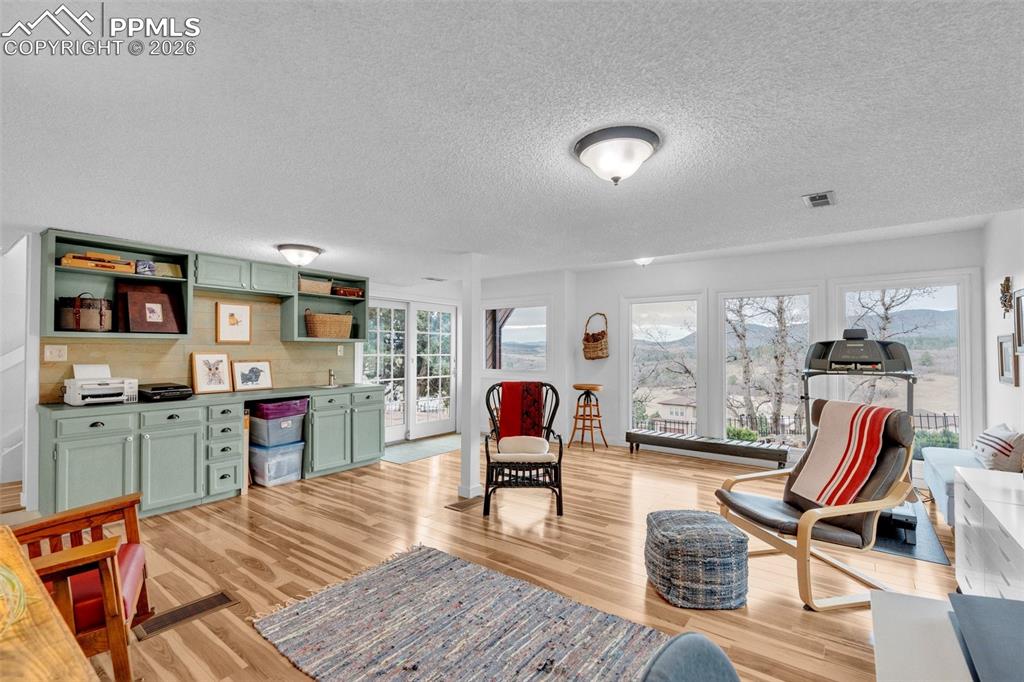 4452 Sentinel Rock Larkspur CO 80118