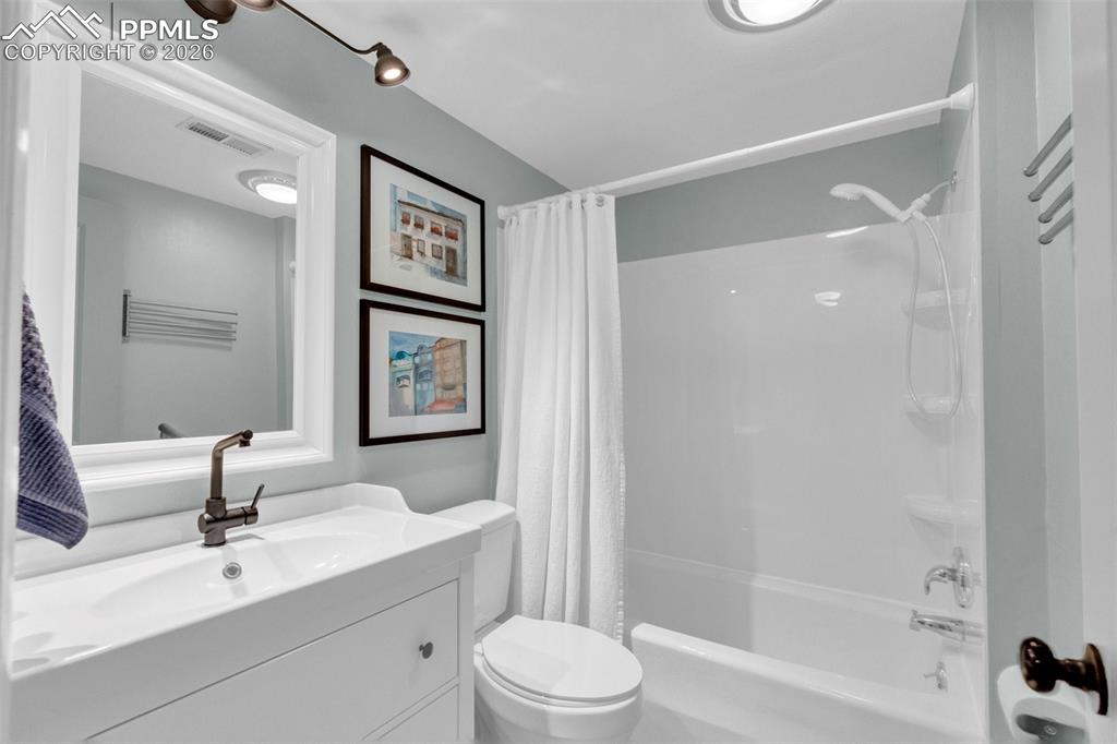 4452 Sentinel Rock Larkspur CO 80118