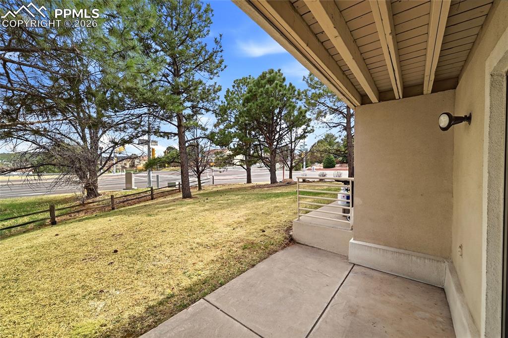6907 Gayle Lyn Lane Colorado Springs CO 80919