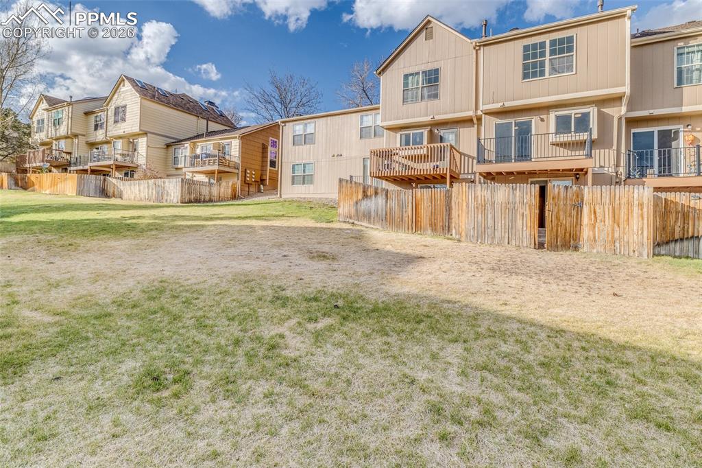 6816 Ravencrest Drive Colorado Springs CO 80919