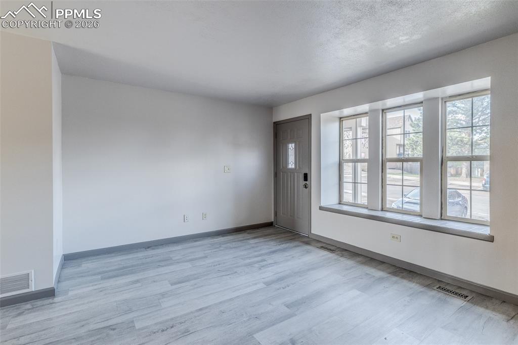 6816 Ravencrest Drive Colorado Springs CO 80919