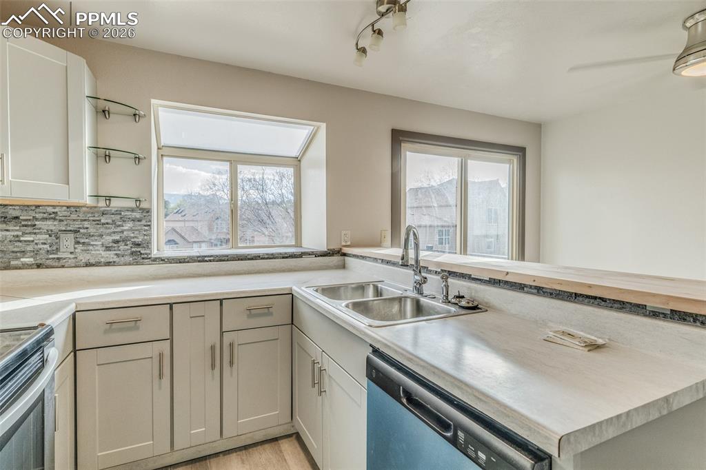 6816 Ravencrest Drive Colorado Springs CO 80919
