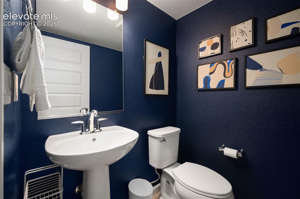 3404 Berg Point Colorado Springs CO 80907
