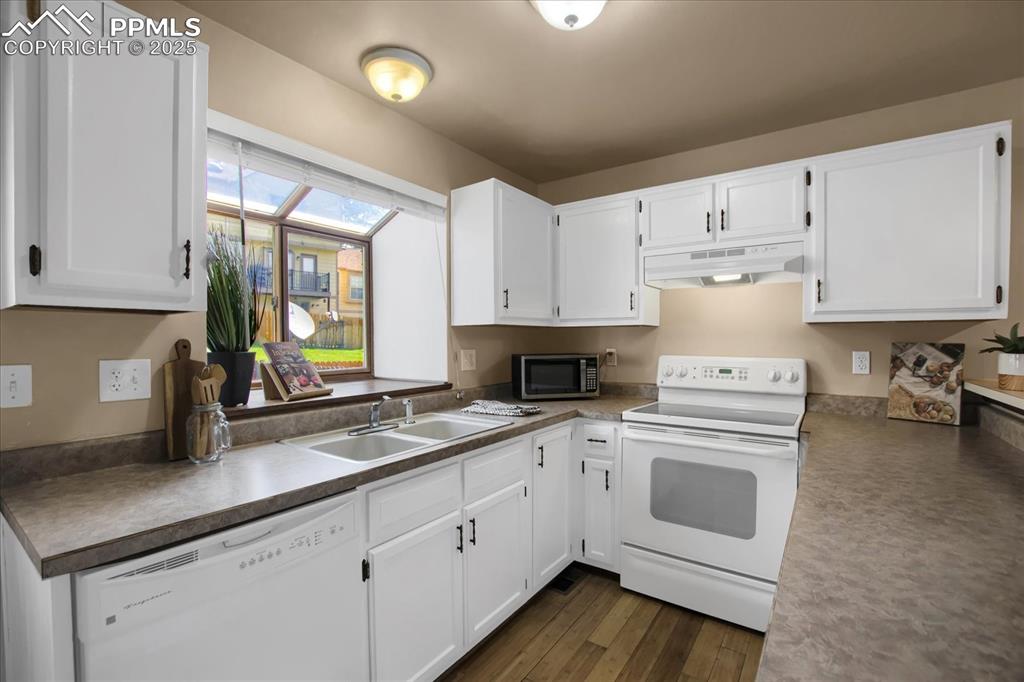 6831 Mountain Top Lane Colorado Springs CO 80919