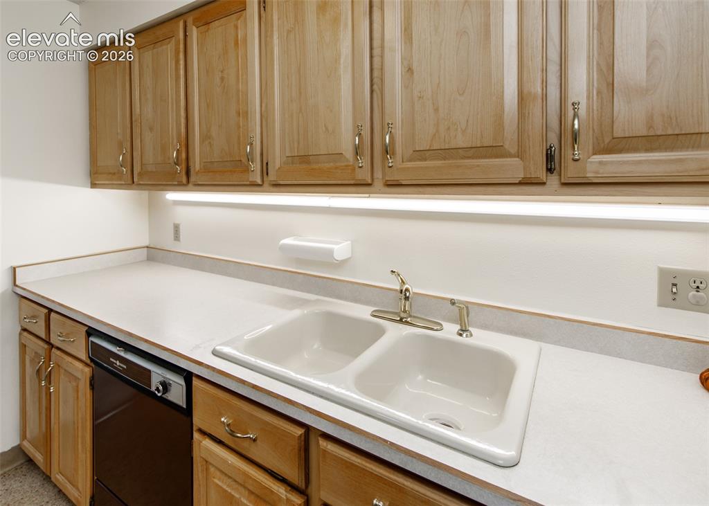 411 Lakewood Circle Colorado Springs CO 80910