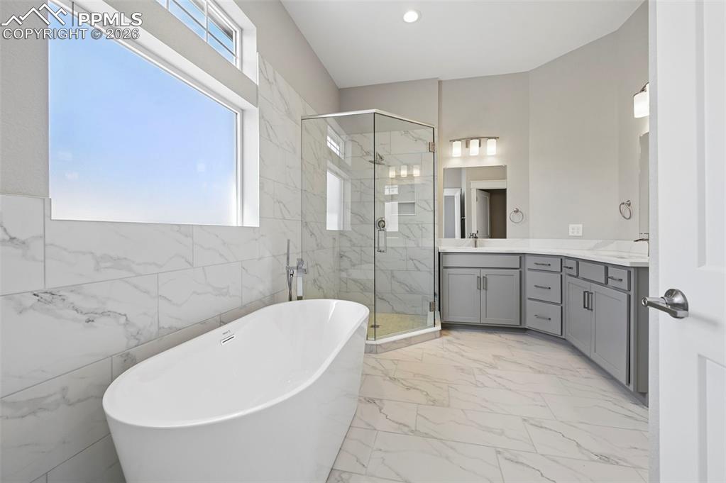 5940 Eagle Glen View Colorado Springs CO 80919
