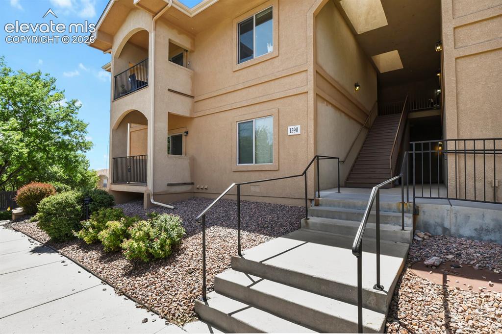 1590 Little Bear Creek Point Colorado Springs CO 80904