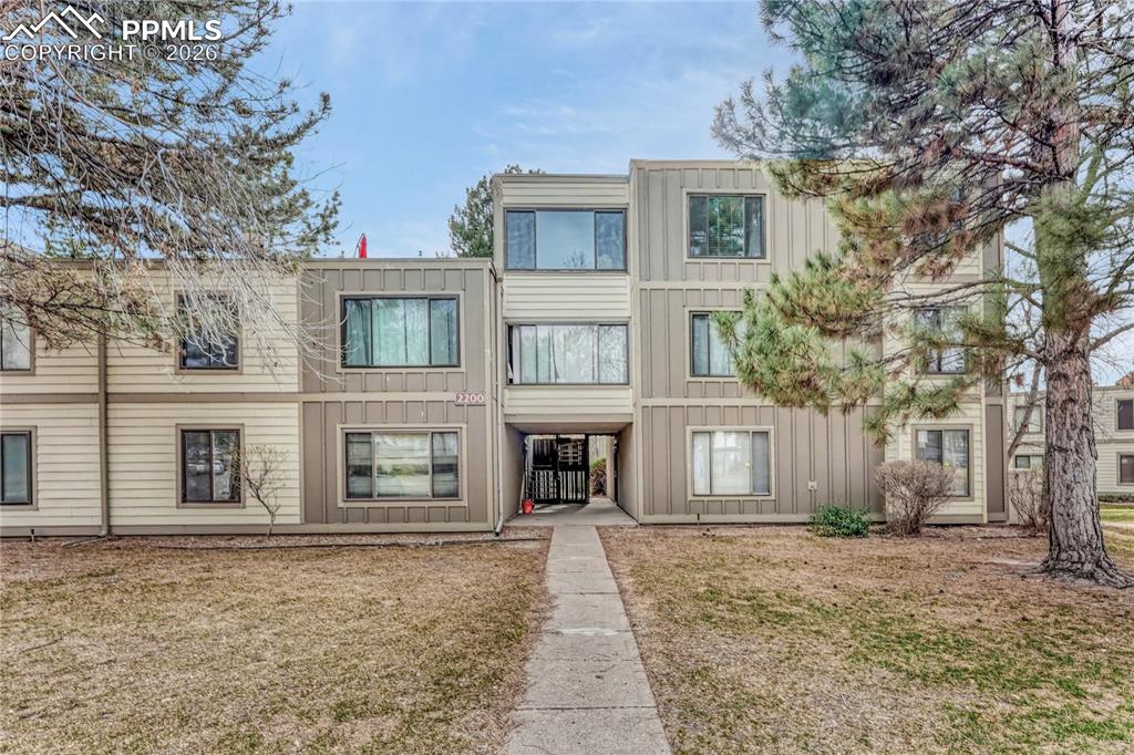 2525 S Dayton Way Denver CO 80231