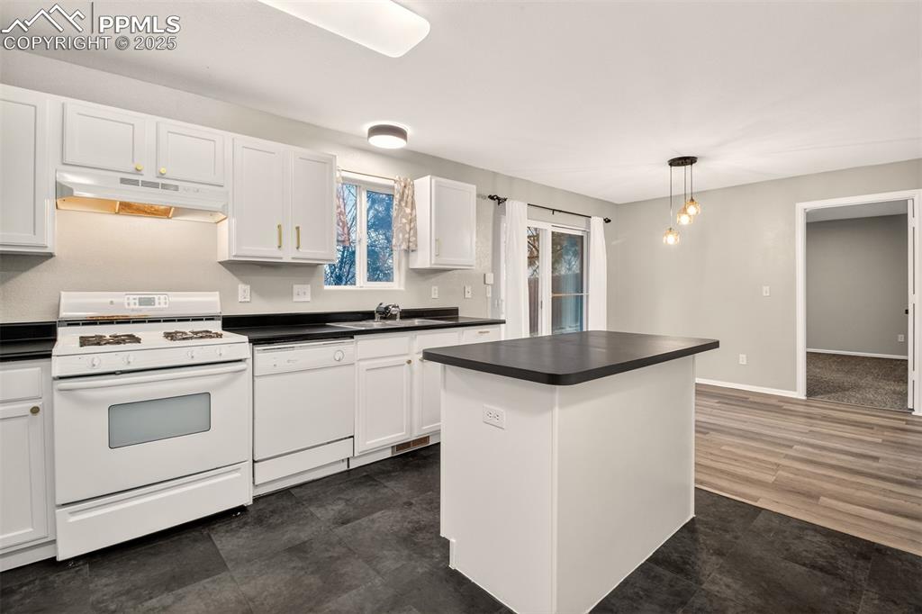 179 Ellers Grove Colorado Springs CO 80916