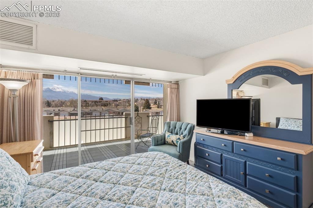 411 Lakewood Circle Colorado Springs CO 80910