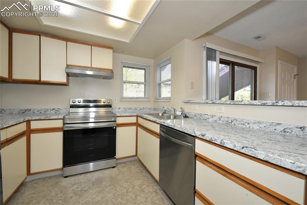 971 Moorings Drive Colorado Springs CO 80906