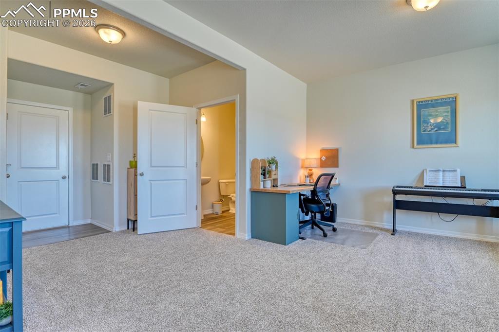 7548 Johnsontown Heights Colorado Springs CO 80908