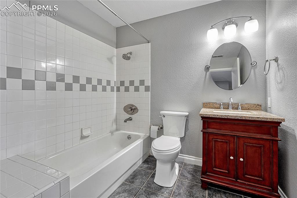 2147 Denton Grove Colorado Springs CO 80919