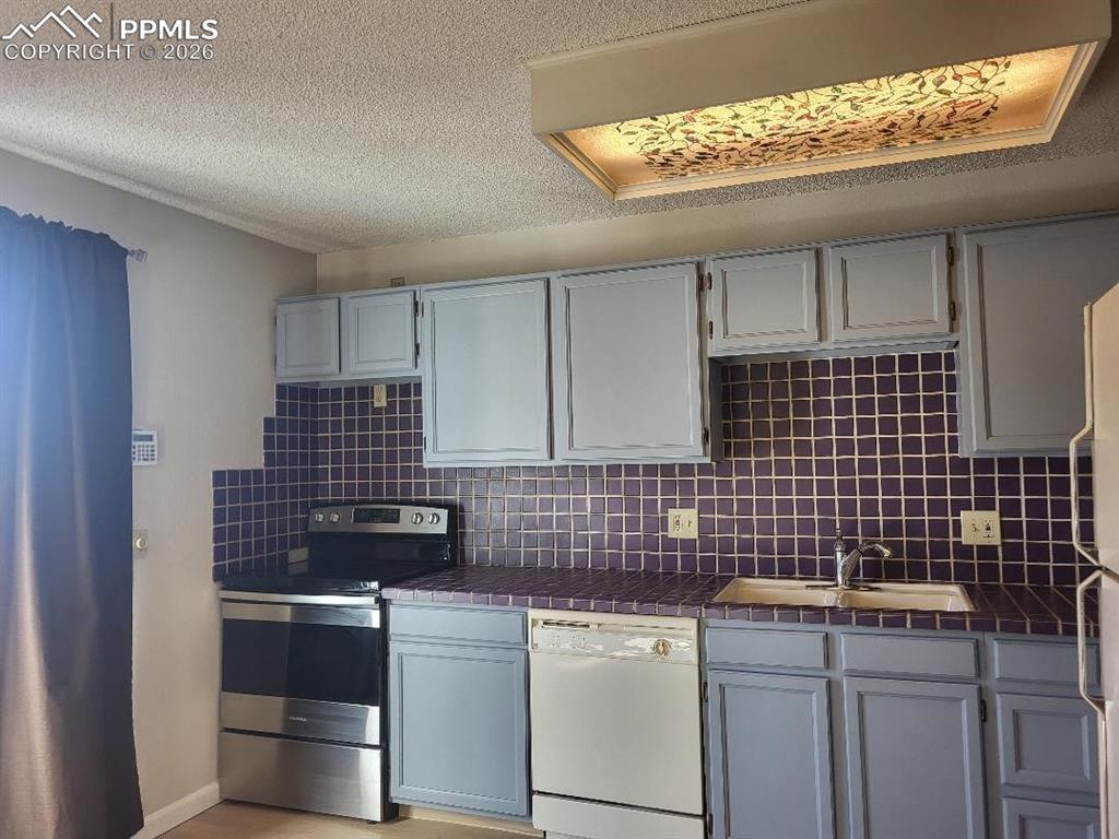 6419 Village Lane Colorado Springs CO 80918