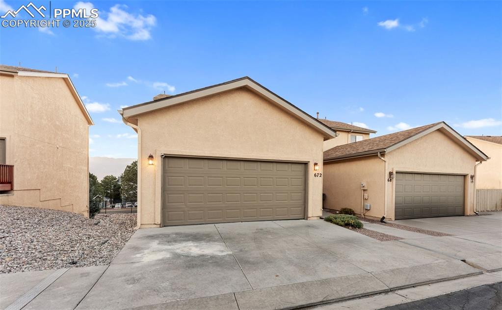 672 Cima Vista Point Colorado Springs CO 80916