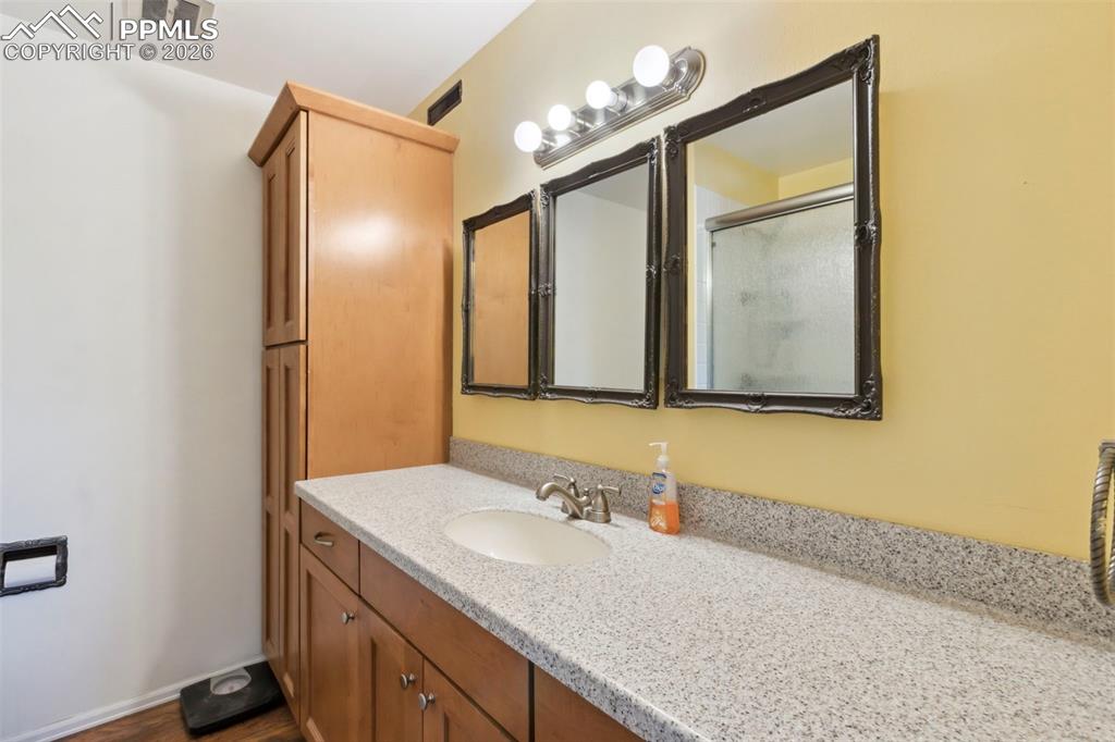 2927 Mesa Road Colorado Springs CO 80904