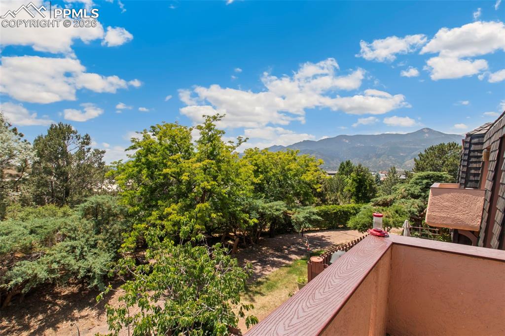 2927 Mesa Road Colorado Springs CO 80904