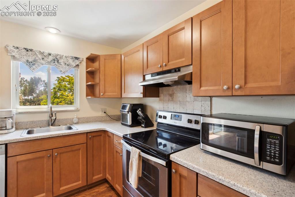 2927 Mesa Road Colorado Springs CO 80904