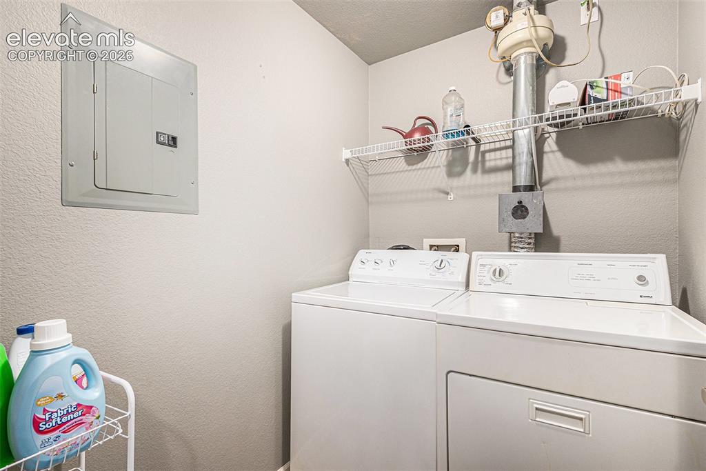 6925 Ash Creek Heights Colorado Springs CO 80922