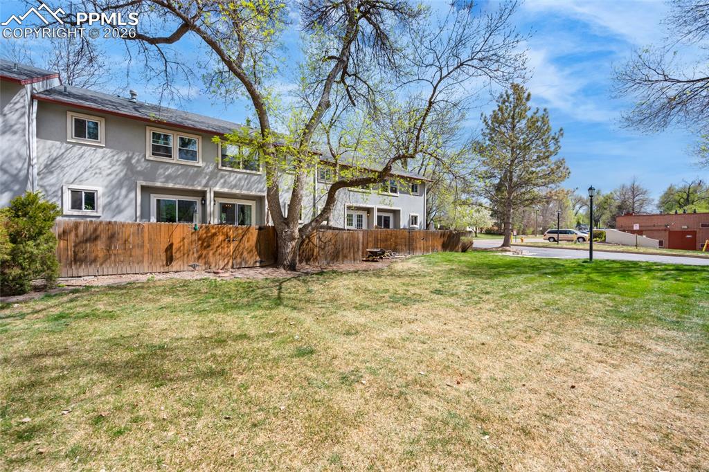 673 Shooks Lane Colorado Springs CO 80903