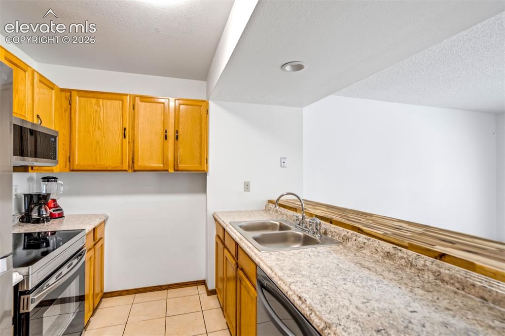 4323 Hunting Meadows Circle Colorado Springs CO 80916