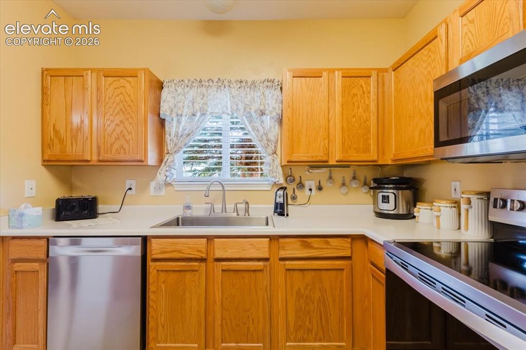 4008 Riviera Grove Colorado Springs CO 80922