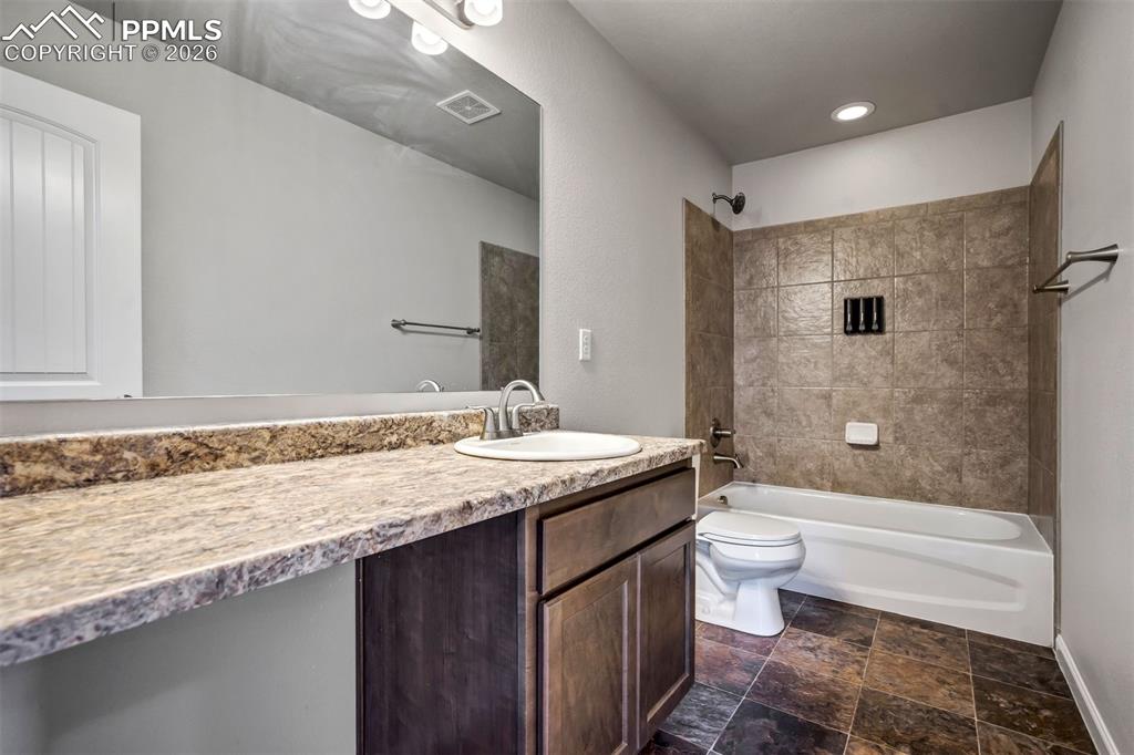 2022 Birmingham Loop Colorado Springs CO 80910