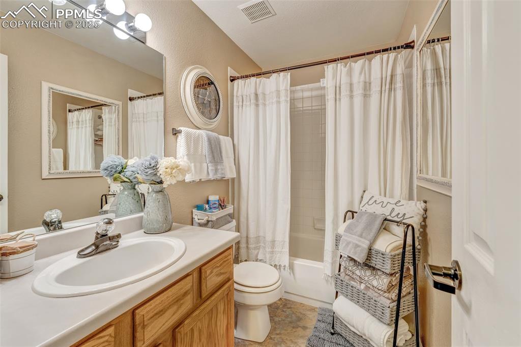 4920 Universal Heights Colorado Springs CO 80916