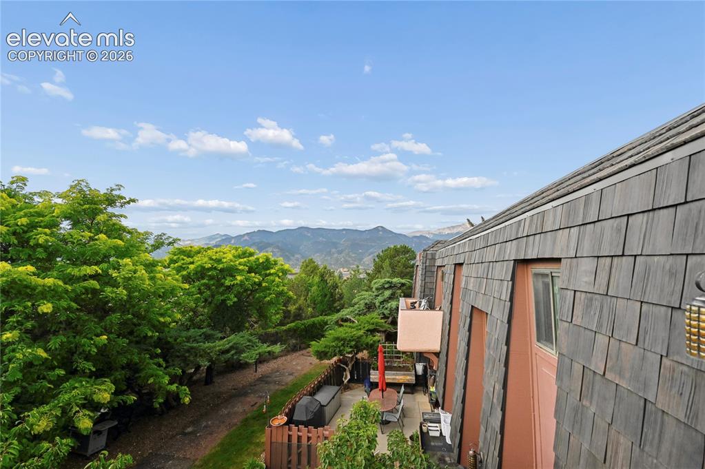 2927 Mesa Road Colorado Springs CO 80904