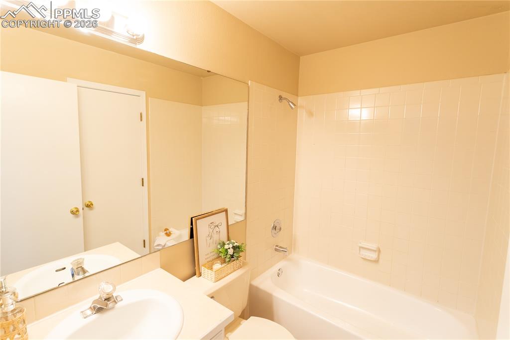 2048 Palm Drive Colorado Springs CO 80918
