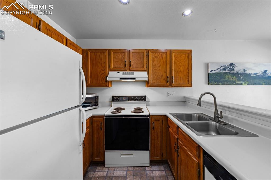 2045 Austrian Way Colorado Springs CO 80919