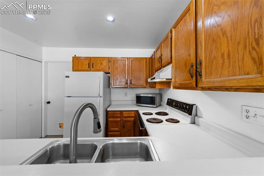 2045 Austrian Way Colorado Springs CO 80919
