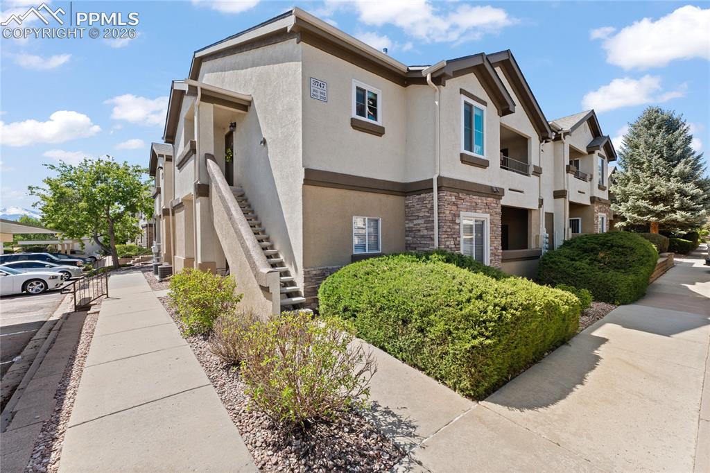 3747 Riviera Grove Colorado Springs CO 80922