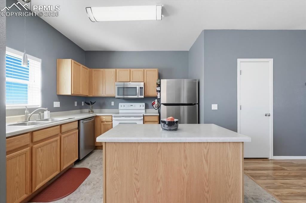 2711 Brooksedge View Colorado Springs CO 80910