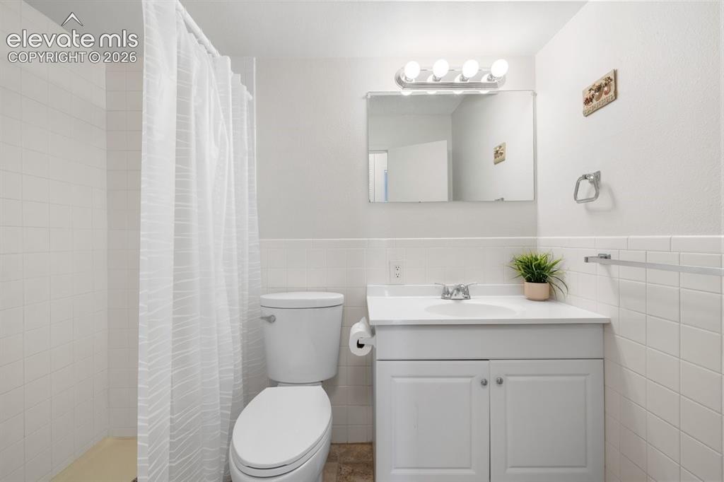 411 Lakewood Circle Colorado Springs CO 80910