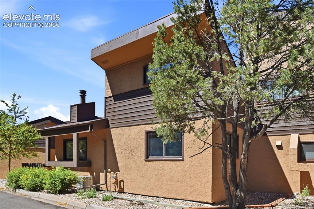 806 Pebblewood Drive Colorado Springs CO 80919
