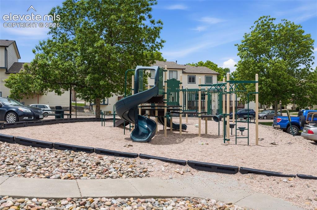 3631 Bering Heights Colorado Springs CO 80910