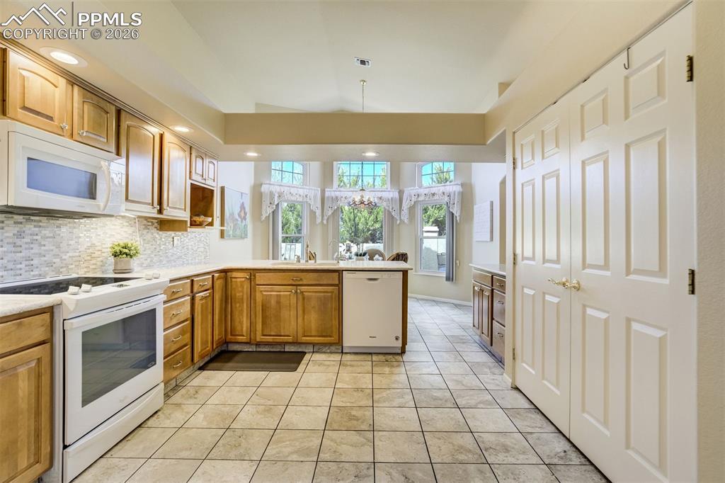 7854 Antigua Point Colorado Springs CO 80920